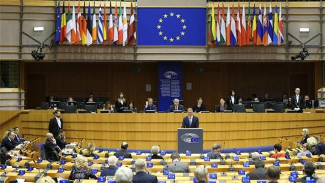 Avrupa Parlamentosu bütçe için daha fazla kaynak talep etti