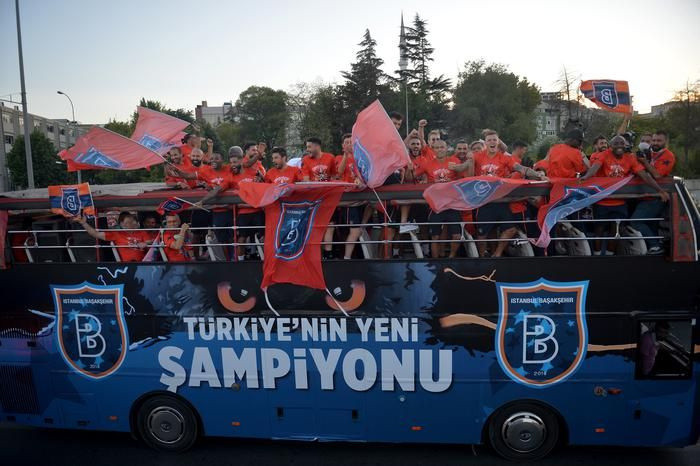 Başakşehir'de tarihi kutlama!