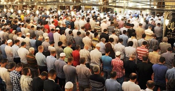 Bilim Kurulu üyesinden bayram namazı için kritik uyarı!