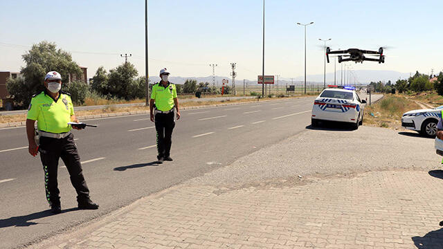 Kayseri'de drone ile kırmızı ışık denetimi!