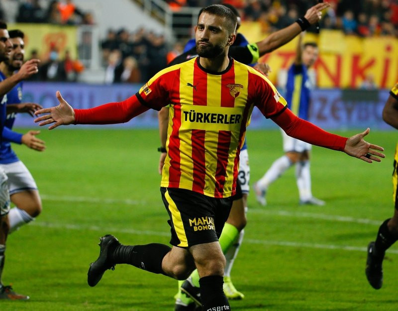 Fenerbahçe'den 5 imza birden