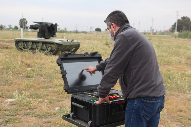 Türkiye'nin ''İnsansız mini tank''ı seri üretime geçiyor