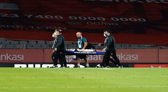 Trabzonsporlu futbolcu kanlar içinde yere yığıldı!