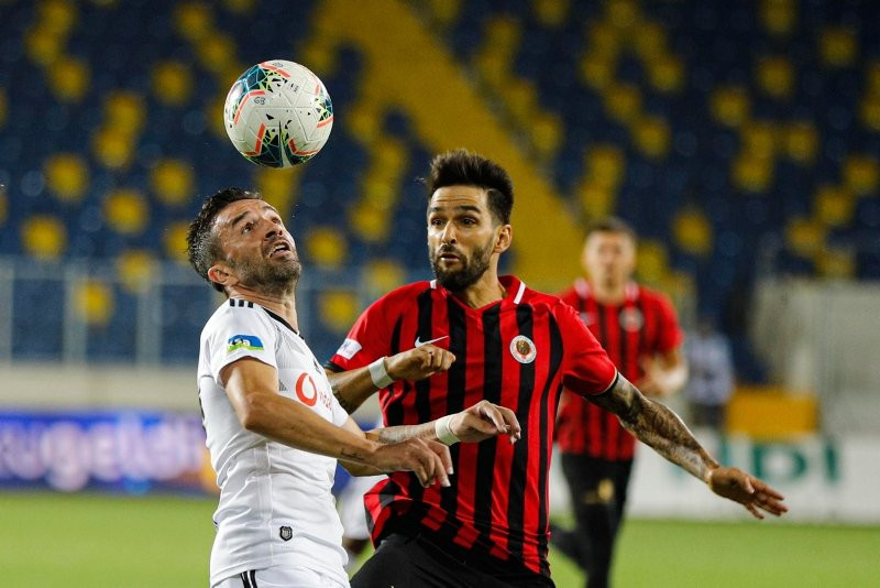 Avrupa devleri Beşiktaş'tan Vida'nın peşinde!
