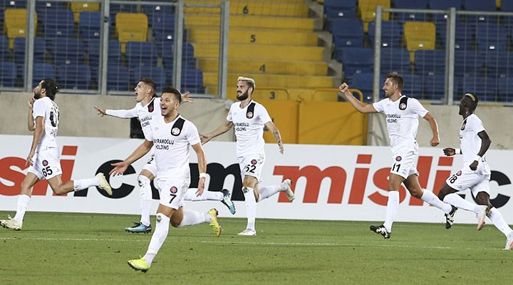 Süper Lig'e yükselen son takım Fatih Karagümrük oldu