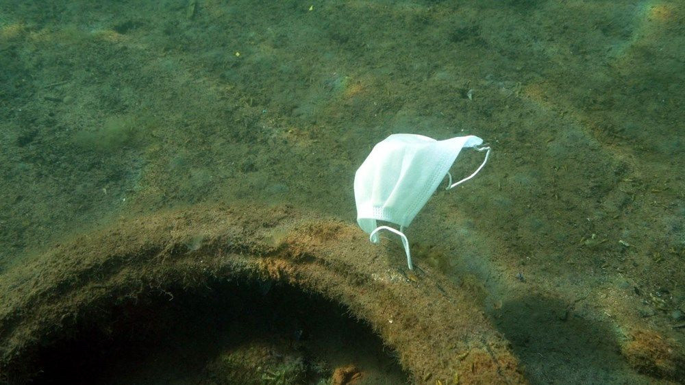 Kaş Limanı'nda ''utandıran'' görüntü!