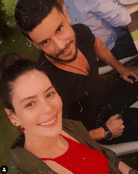 Berk Oktay ile Yıldız Çağrı Atiksoy aşk yaşıyor