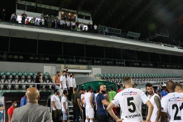 Denizli'de maç bitti, ortalık karıştı!