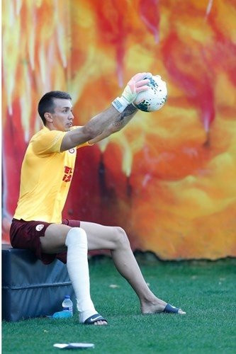 Galatasaray antrenmanında sürpriz!