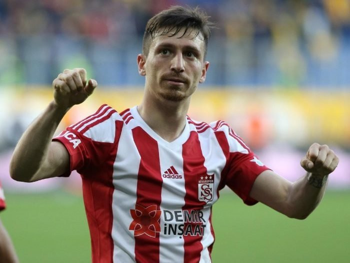 Galatasaray'dan Emre Belözoğlu'nu şoke eden hamle!