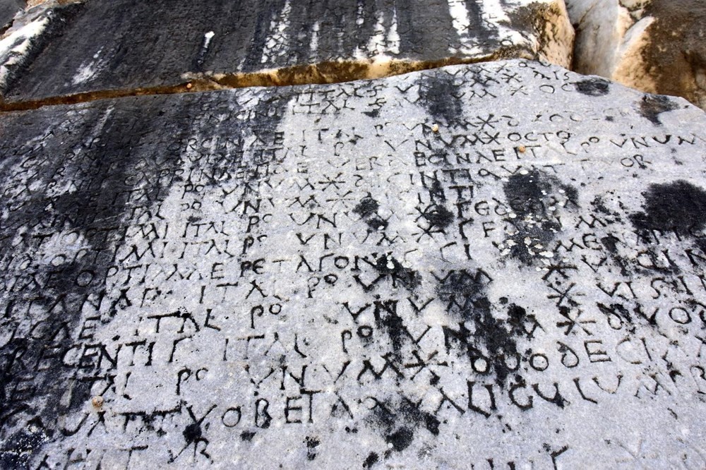 Antik kentte 1720 yıllık fiyat listesi!
