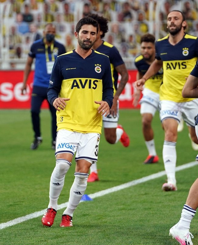 Fenerbahçe taraftarından Hasan Ali'ye flaş tepki!