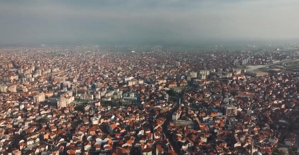 Kosova'da vaka sayıları artınca yeniden sokağa çıkma yasağı getirildi