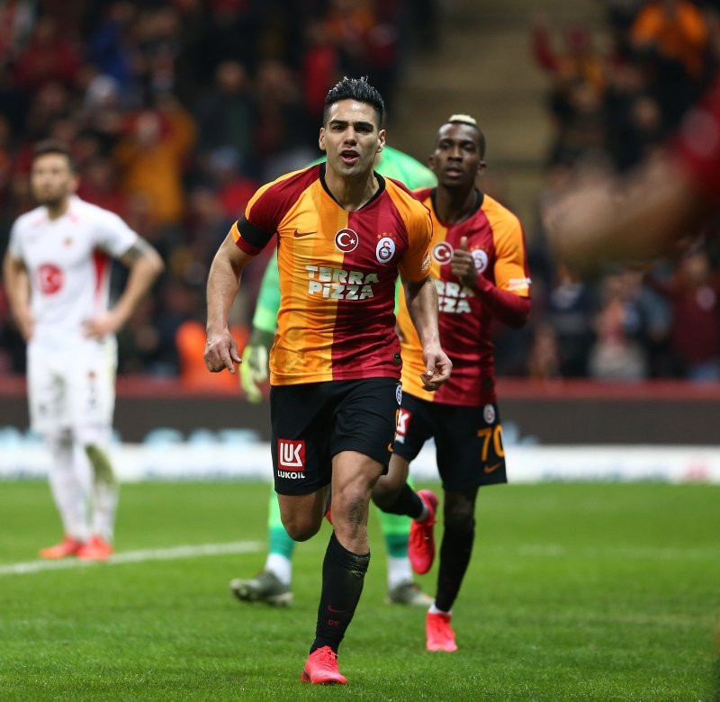 Falcao'nun Galatasaray'dan 1 dakikada kazandığı para