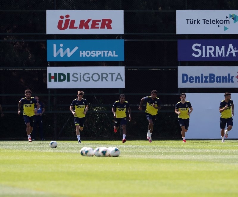 Fenerbahçe'den sürpriz 11 kararı