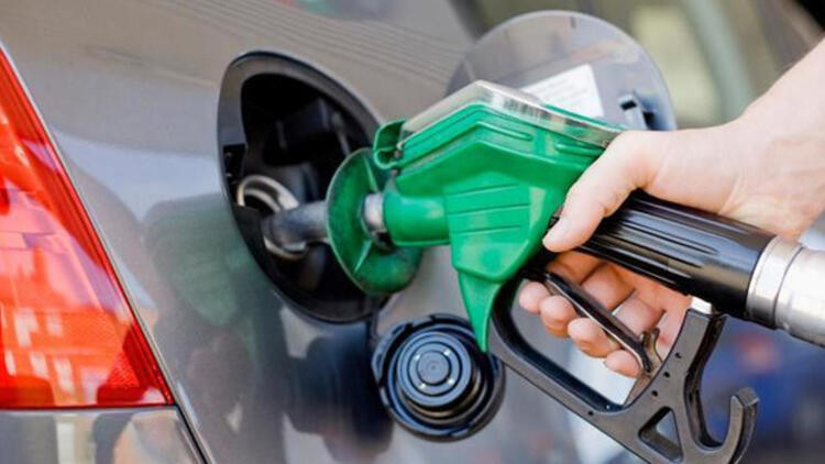 Depoları fulleyin! Benzine bu gece zam geliyor