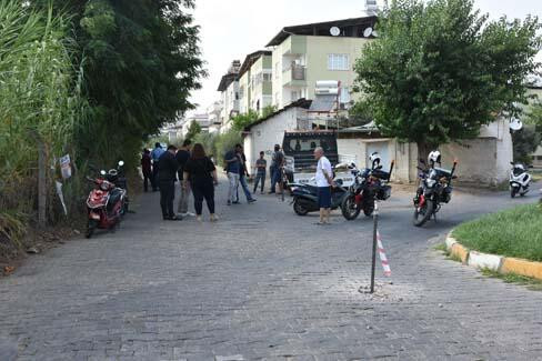 Satın aldığı arsanın içinden geçen yolu ulaşıma kapattı - Resim: 4
