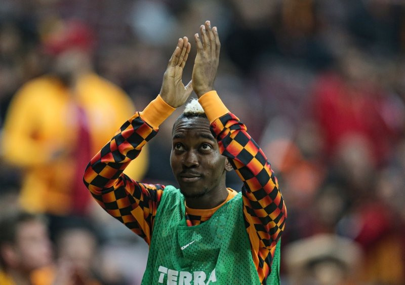 Onyekuru Galatasaray'dan neden ayrıldı?