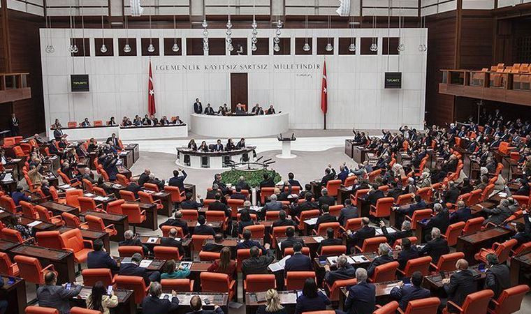 ''Çoklu baro'' teklifinin ilk 2 maddesi kabul edildi