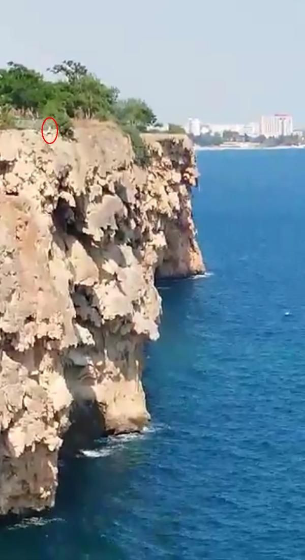 Antalya'da iddia için 40 metreden denize atlayan genç öldü!