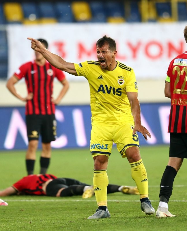 Fenerbahçeli yıldız Jailson ayrılığı kafasına koydu