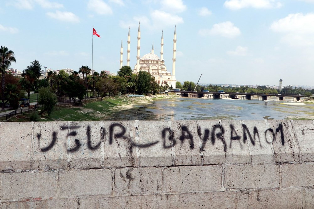 16 asırlık köprüde isyan ettiren görüntü