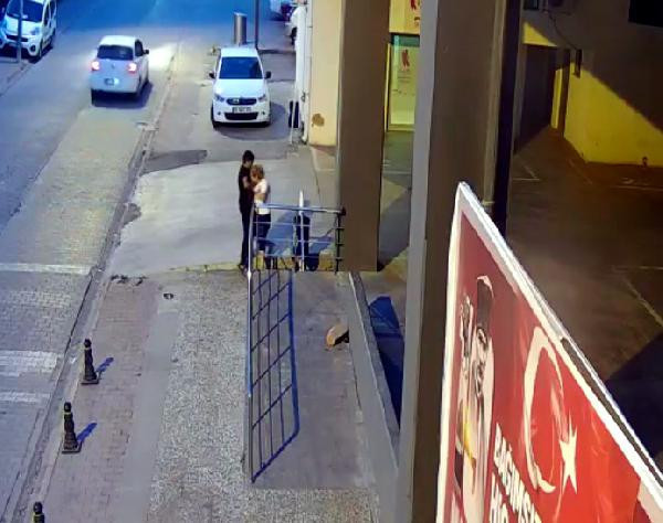 Genç kadın sokak ortasında kabusu yaşadı
