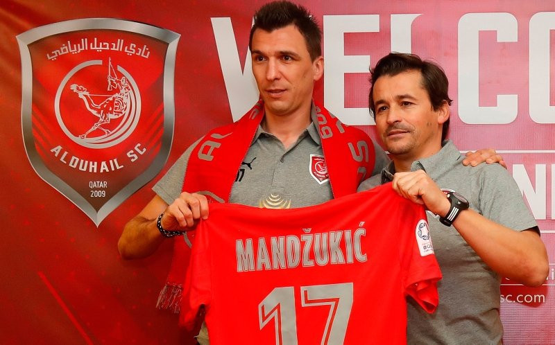 Galatasaray ve Fenerbahçe'nin ilgilendiği Mandzukic'te yeni gelişme!