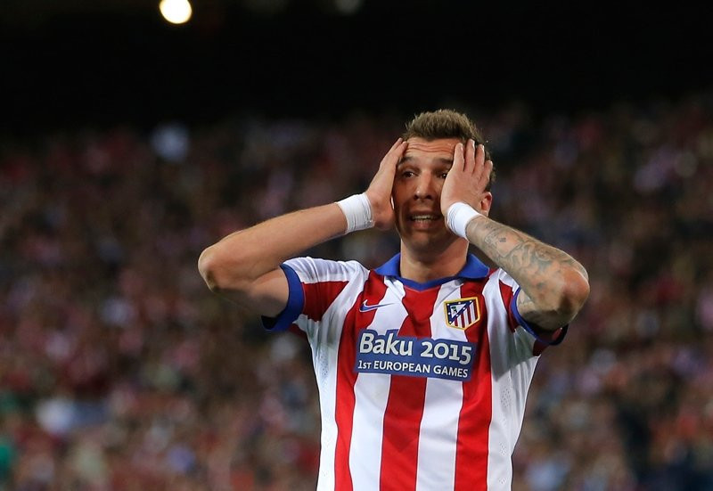 Galatasaray ve Fenerbahçe'nin ilgilendiği Mandzukic'te yeni gelişme!
