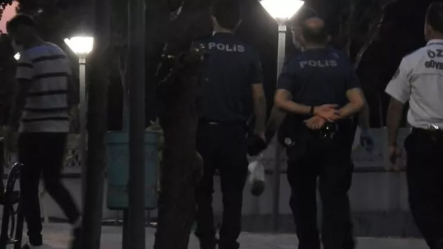 Gaziantep'te parkta bulunan et parçası polisi harekete geçirdi!