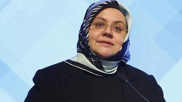 Bakan Selçuk: 1,2 milyon ihtiyaç sahibi haneye 1000'er TL ulaştırdık