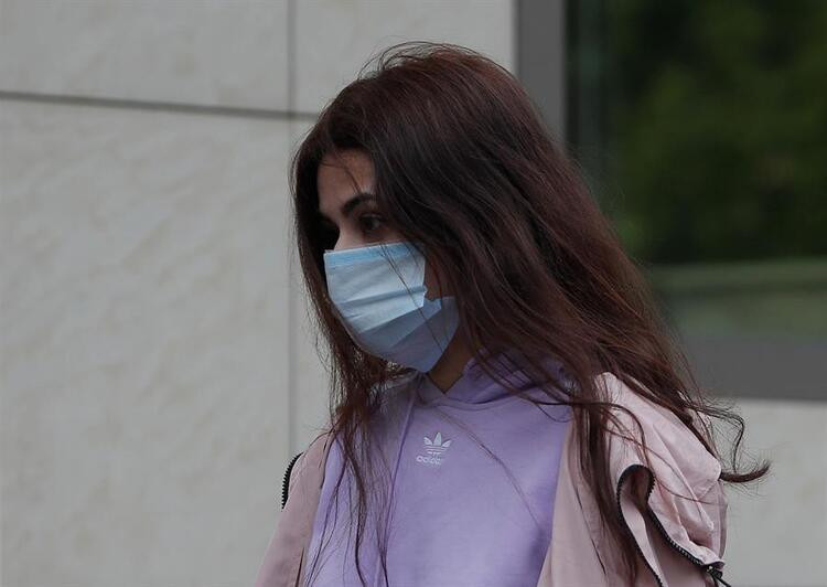 Kendilerine taciz eden babalarını öldüren 3 kız kardeş hakim karşısında