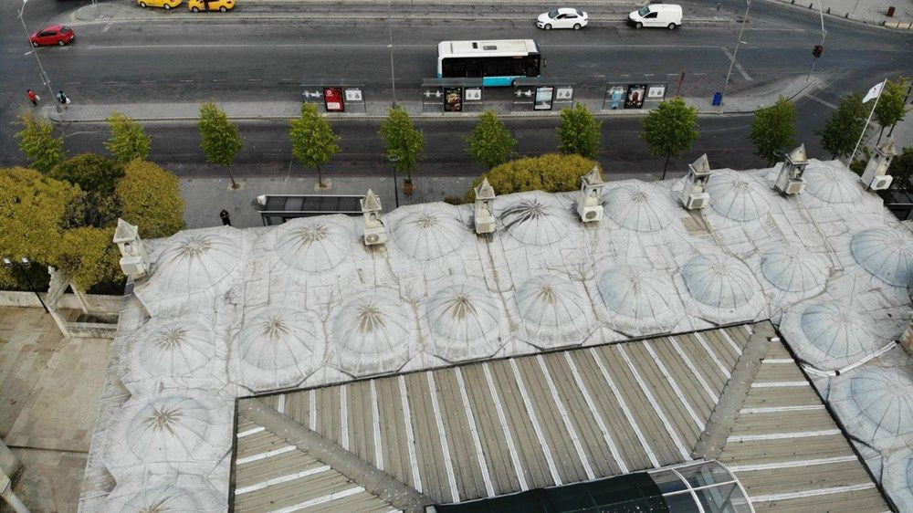 İstanbul'da 472 yıllık tarihi camiiye klima ünitesi