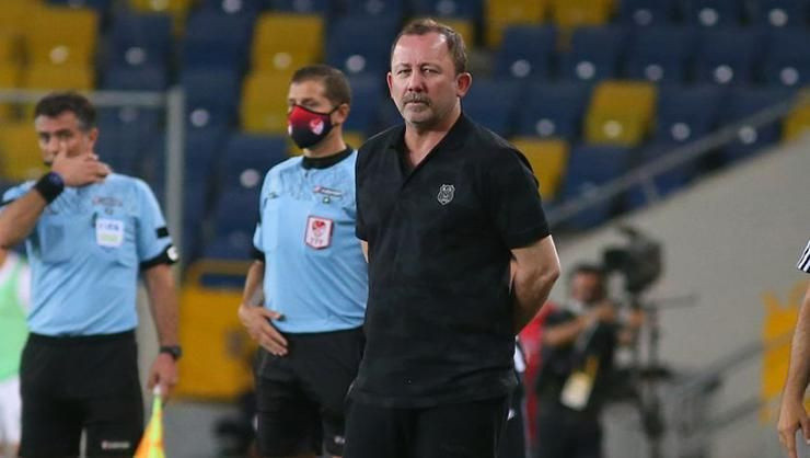 Sergen Yalçın: Şampiyonluk kadrosu istiyorum