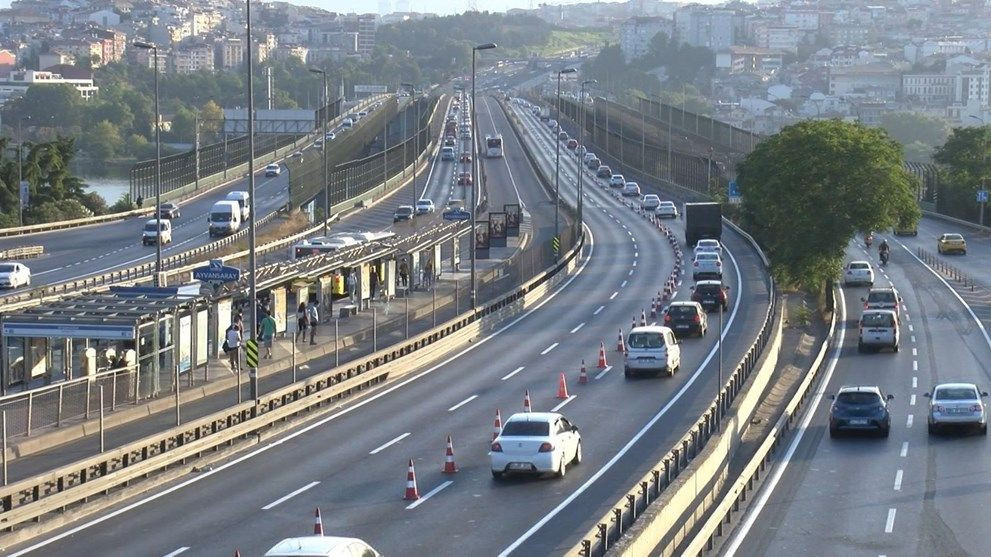 Haliç Köprüsü'ndeki 2'inci etap çalışmaları trafiği kilitledi