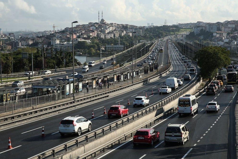 Haliç Köprüsü'ndeki 2'inci etap çalışmaları trafiği kilitledi