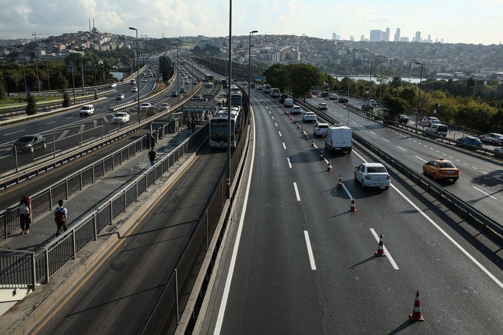 Haliç Köprüsü'ndeki 2'inci etap çalışmaları trafiği kilitledi