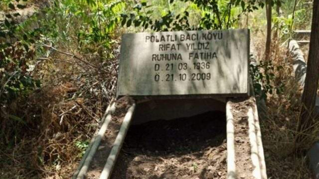 Mezarlıkta görenleri şoke eden olay