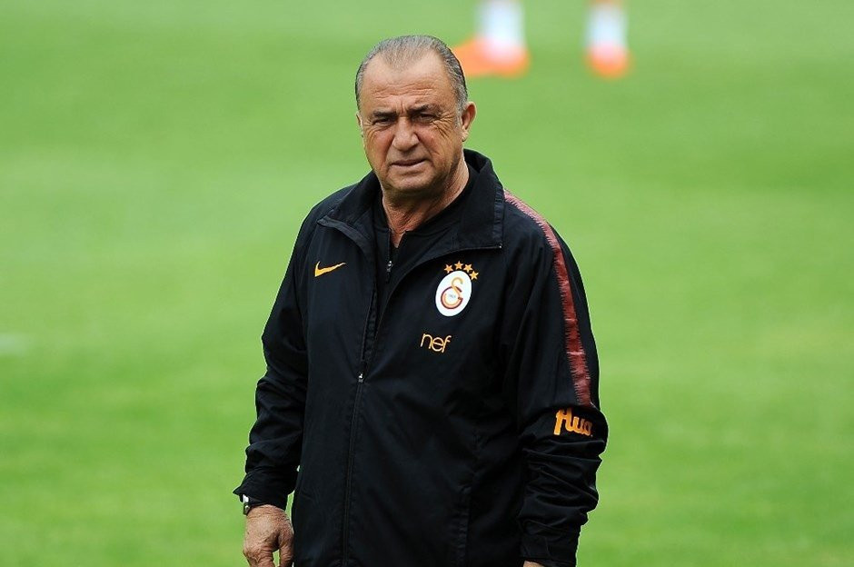 Galatasaray o menajerleri İstanbul'a çağırdı