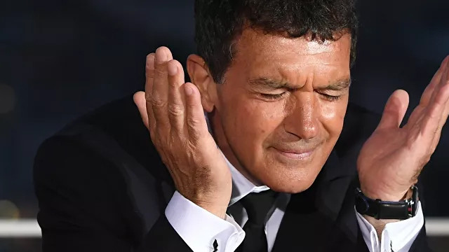 Ünlü oyuncu doğum gününde koronavirüse yakalandı!