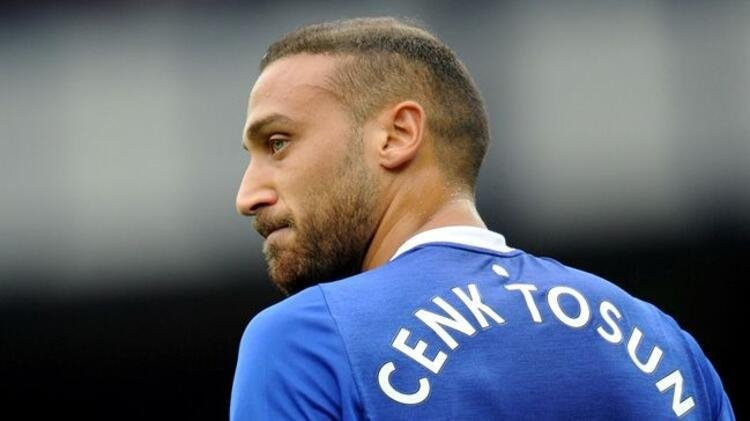 Fenerbahçe'den Cenk Tosun'a sürpriz teklif