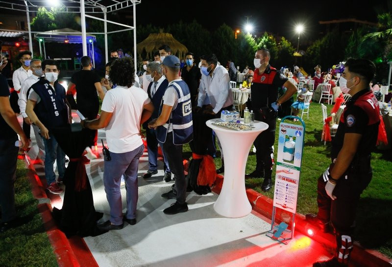 Düğünler için yeni koronavirüs tedbiri