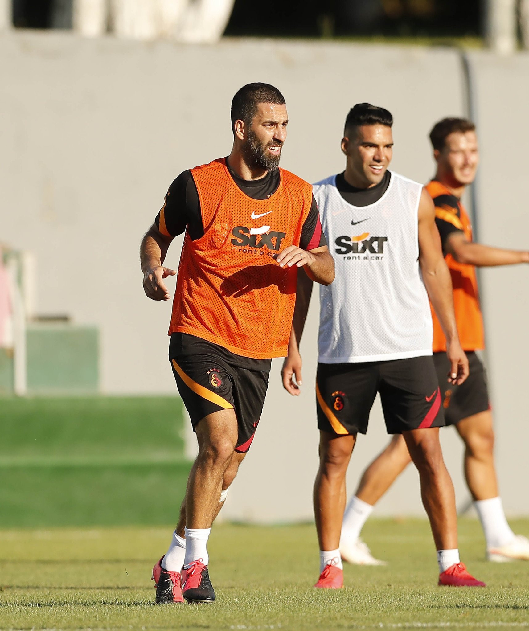 Galatasaray'da yeni transferler idmana çıktı