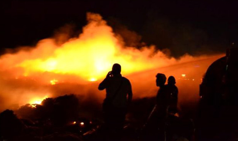 İzmir yanıyor: 5 bin kişi tahliye edildi!