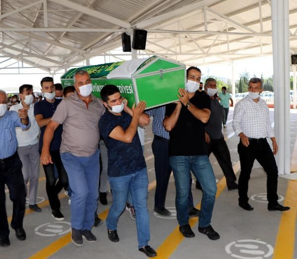 17 yaşındaki Duygu gözyaşlarıyla toprağa verildi