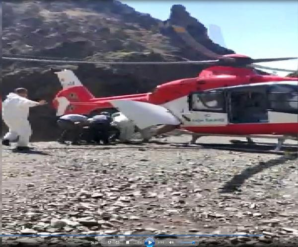 Korona hastası, 2 bin 500 rakımdan ambulans helikopterle böyle alındı