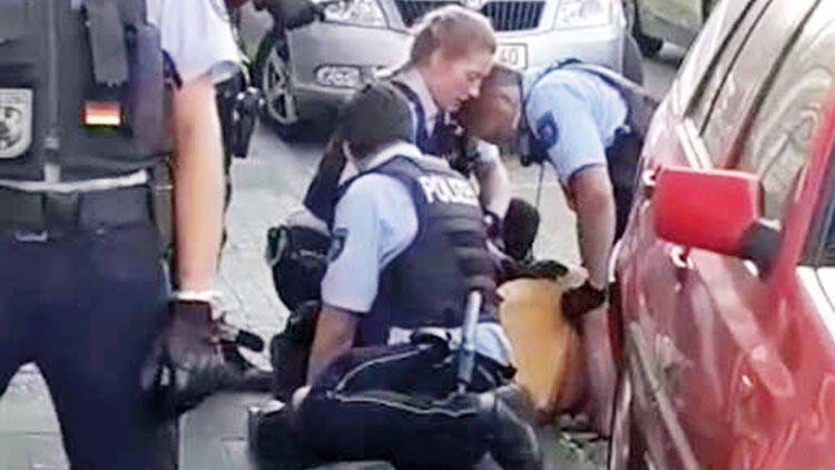 Alman polisinden Türk aileye skandal muamele