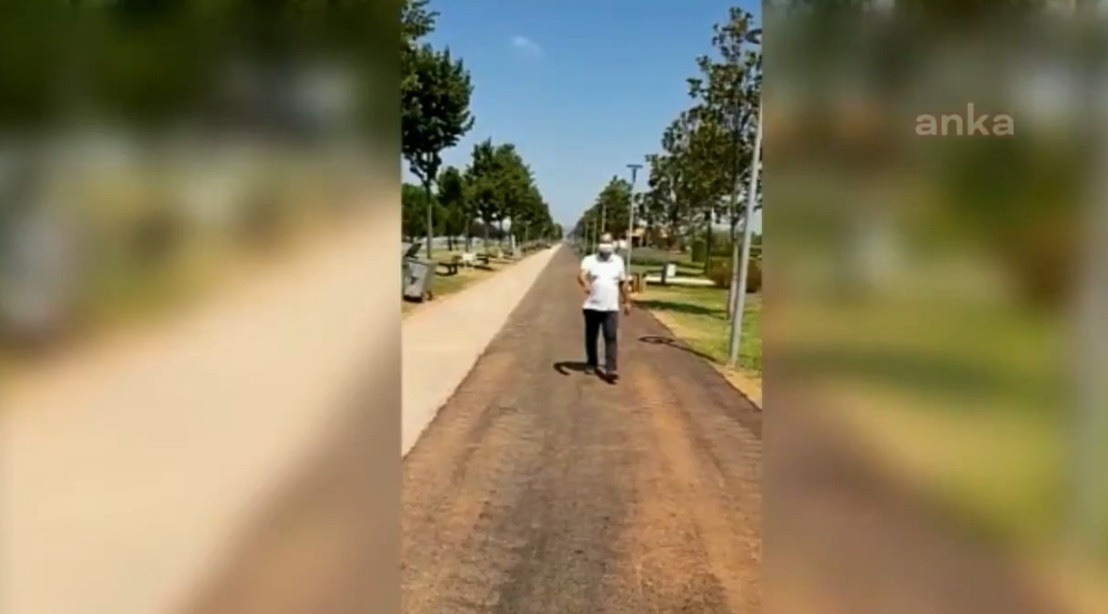 AK Partili belediye yürüyüş yoluna asfalt döktü!