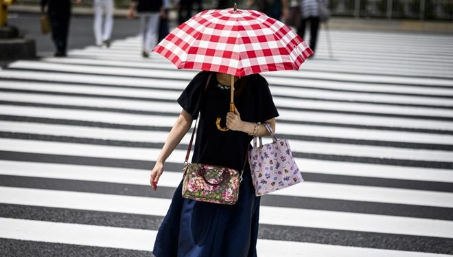 Japonya'da yüksek sıcaklıklar can almaya deva mediyor