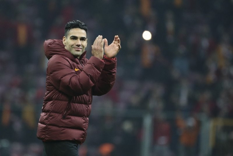 Galatasaray'da Falcao'ya flaş teklif!
